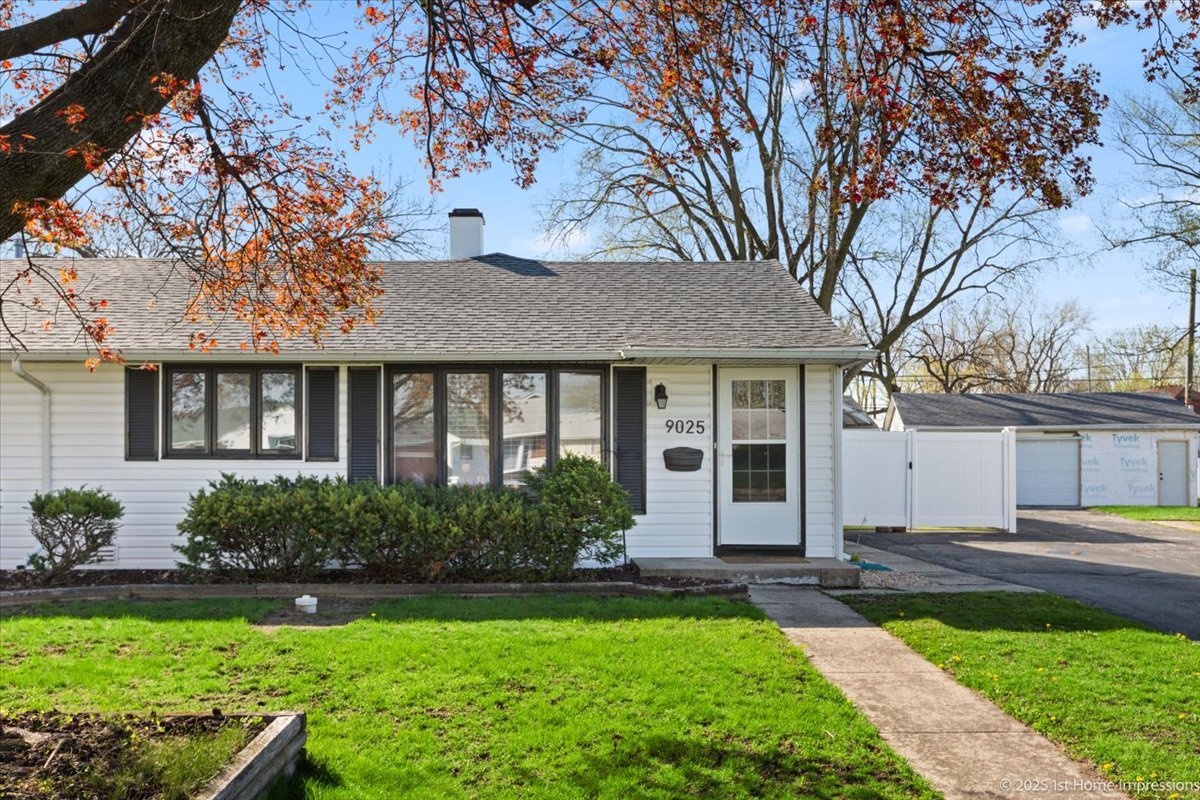 9025 South Corcoran Road Hometown, IL 60456 - Photo 3 of 27 Gallery Image 3