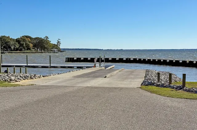 $457,500 | 707 Butter Road, Bonneau, SC 29431