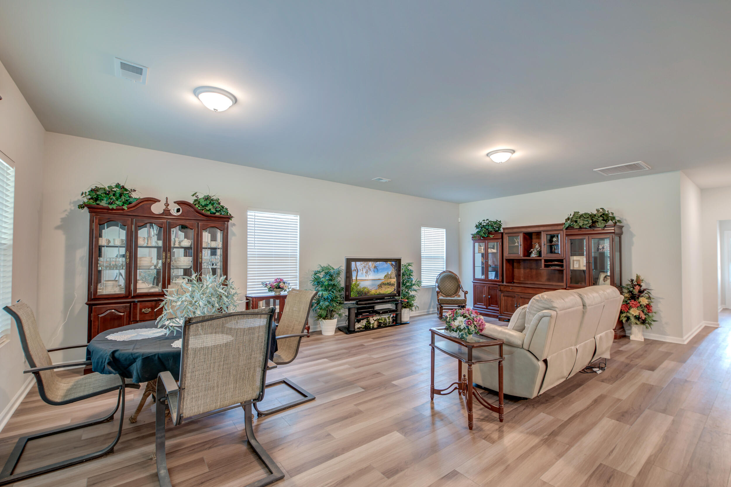 707 Butter Road Bonneau, SC 29431 - Photo 5 of 53 _DSC9009_10_11_12_13