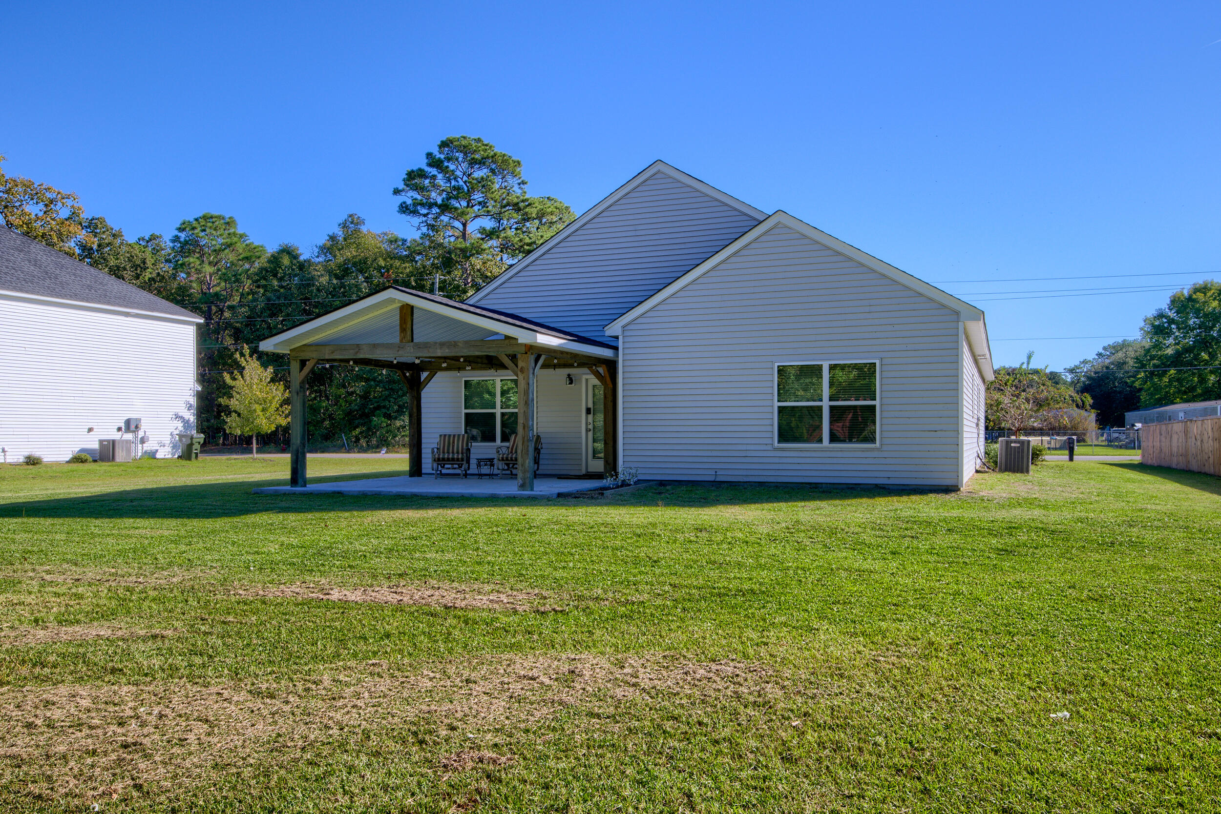 707 Butter Road Bonneau, SC 29431 - Photo 10 of 53 _DSC8913-HDR(5)