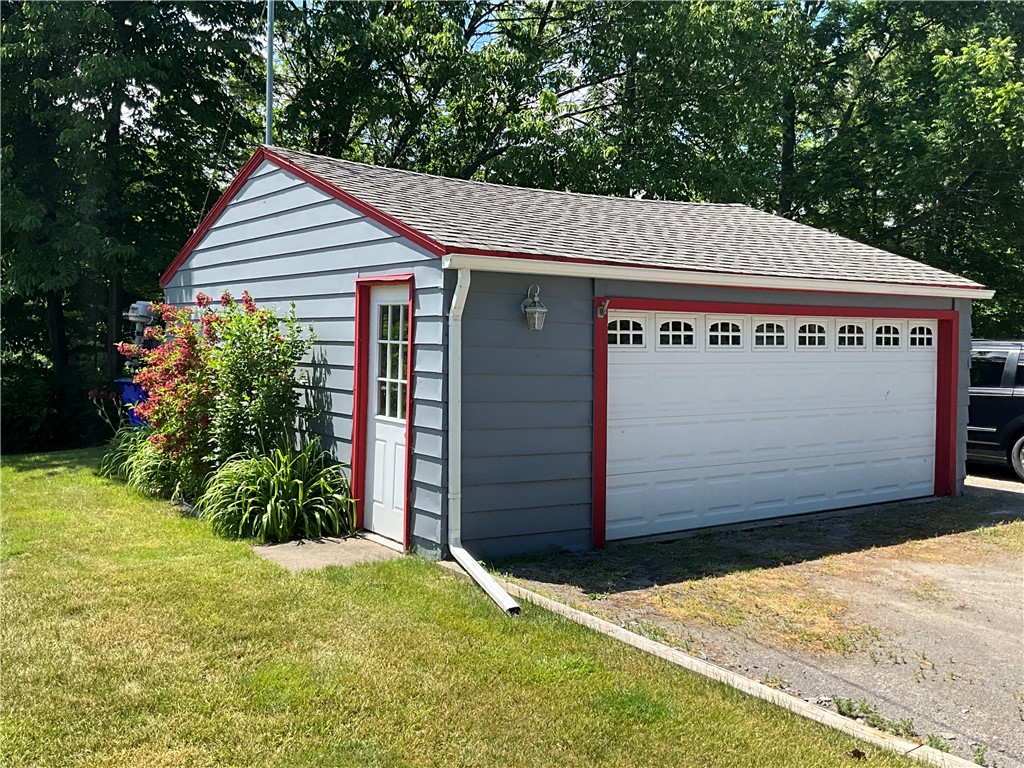 13283 Lakeside Park Road Carlton, NY 14571 - Photo 14 of 15 2 car garage.