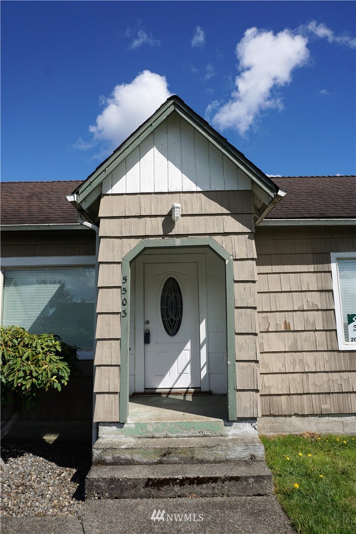 5503 Parker Road East Sumner, WA 98390 - Photo 4 of 19