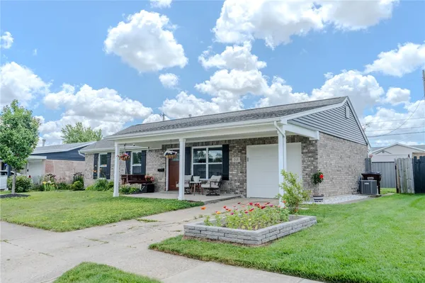 $239,900 | 215 Crosswell Avenue, Brookville, OH 45309