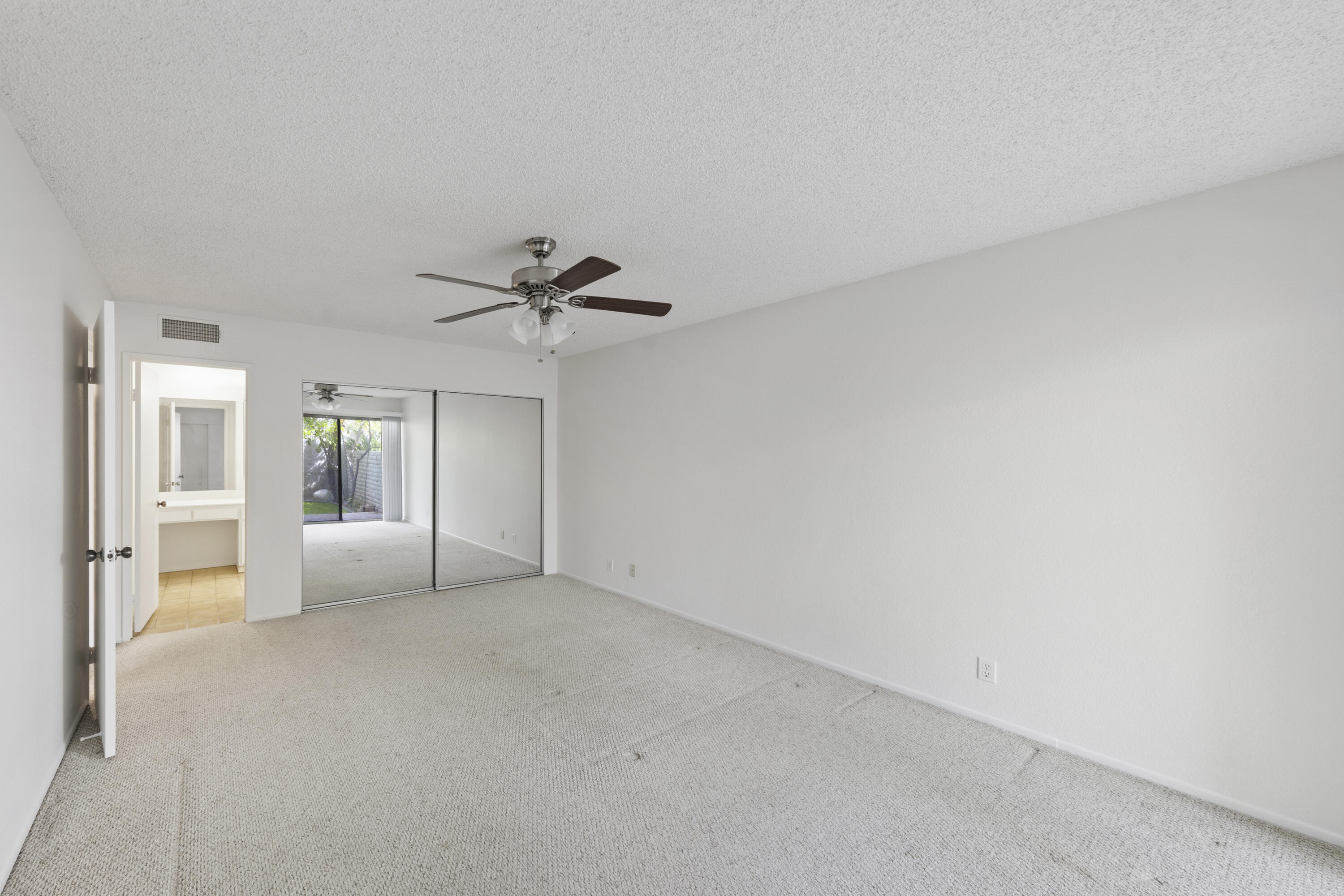 1111 Ramon Road, Unit 53 Palm Springs, CA 92264 - Photo 11 of 26 15