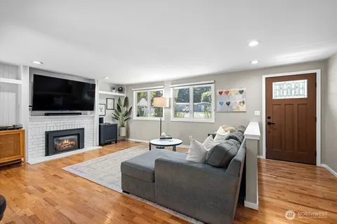$1,115,000 | 12610 Southeast 73rd Place, Newcastle, WA 98056
