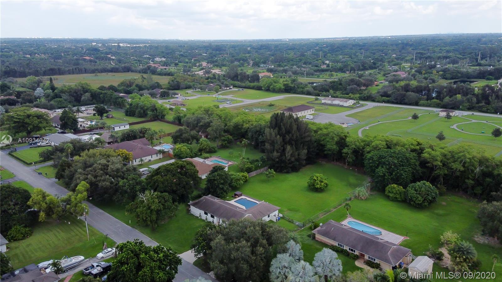 5910 Southwest 195th Terrace Southwest Ranches, FL 33332 - Photo 41 of 42