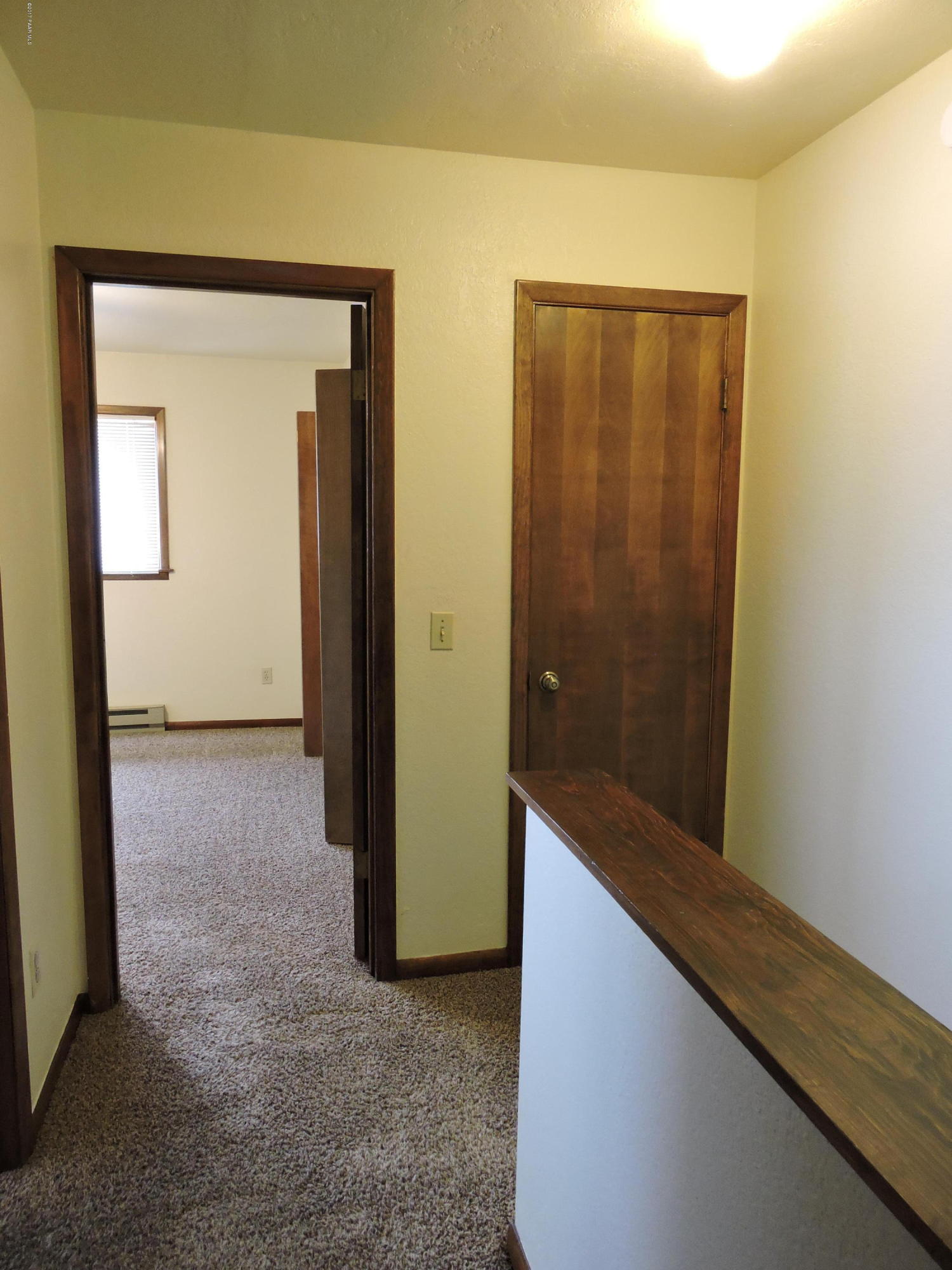 1230 Stetson Road, Unit 12 Prescott, AZ 86303 - Photo 26 of 39 Upstairs Hall