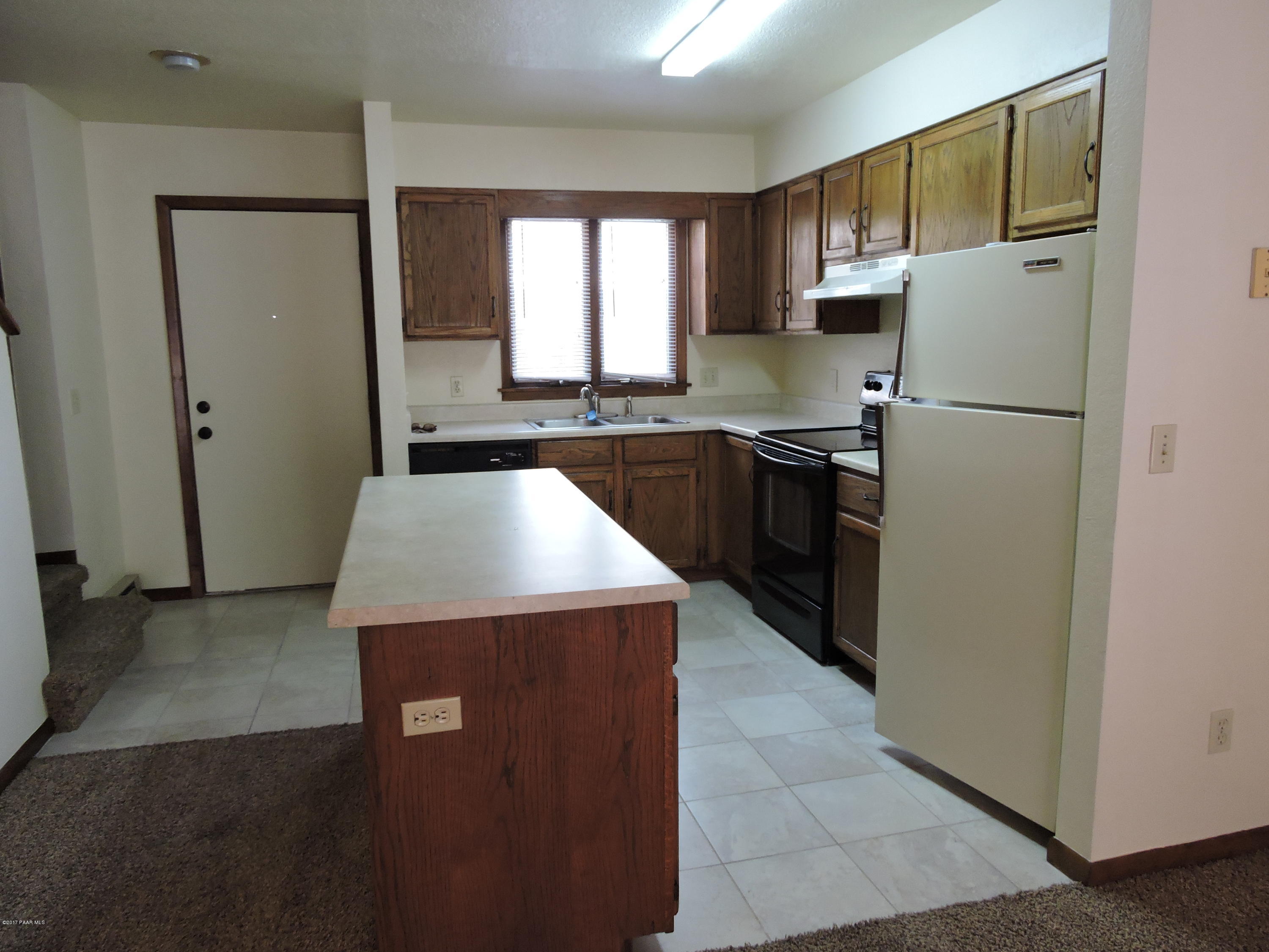 1230 Stetson Road, Unit 12 Prescott, AZ 86303 - Photo 3 of 39 Nice Kitchen