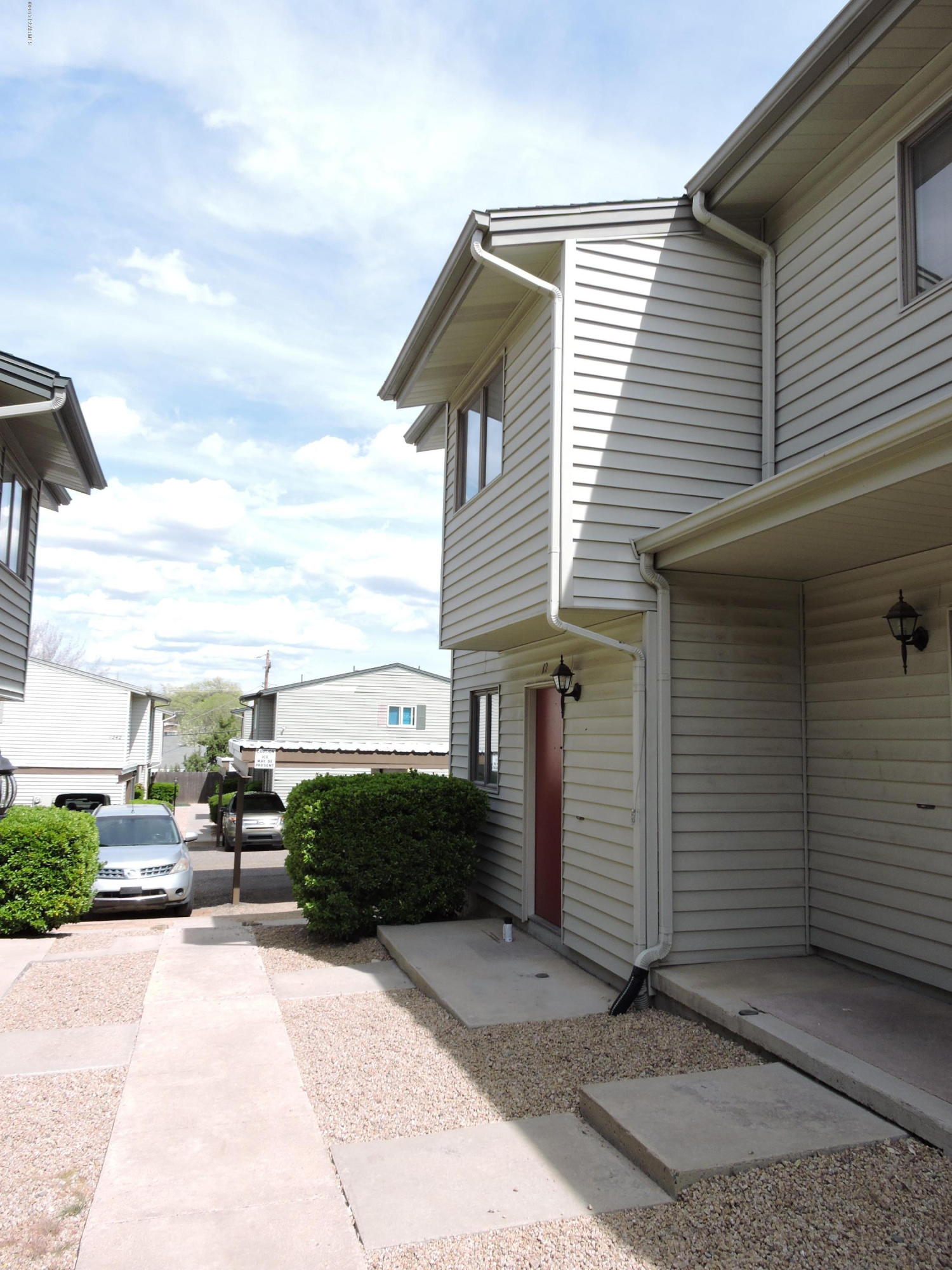 1230 Stetson Road, Unit 12 Prescott, AZ 86303 - Photo 32 of 39 Front Walkway