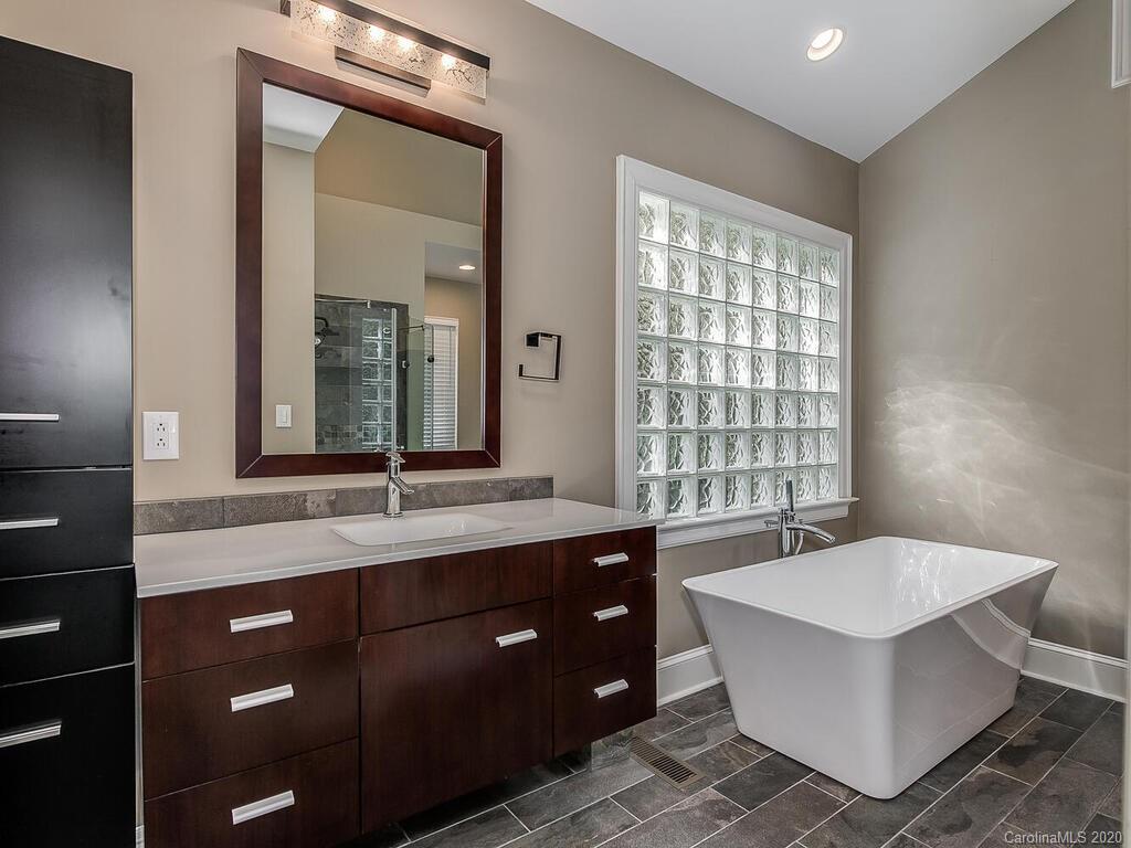 6621 Alexander Road Charlotte, NC 28270 - Photo 19 of 43