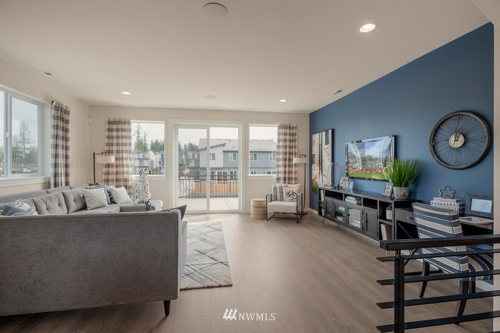 3521 193rd Street Southeast, Unit 13 Bothell, WA 98012 - Photo 2 of 25 Gallery Image 2