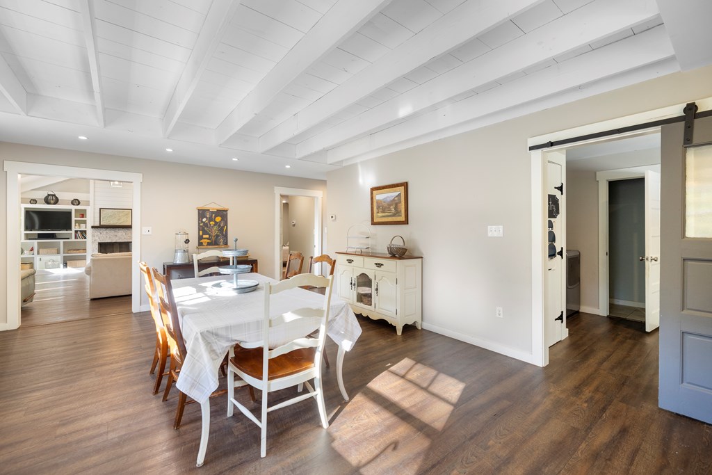 115 Johns Creek Road Hodges, SC 29653 - Photo 20 of 49 Gallery Image 20