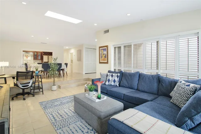 $3,000 | 10629 Southwest 74th Terrace, Miami, FL 33173