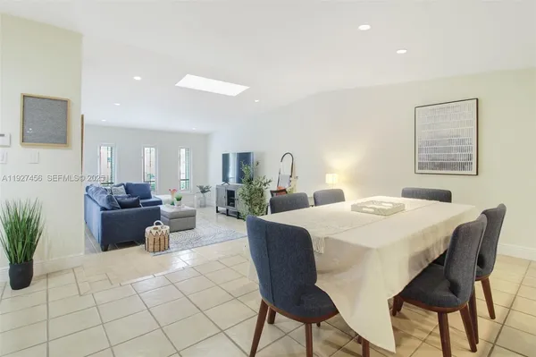 $3,000 | 10629 Southwest 74th Terrace, Miami, FL 33173