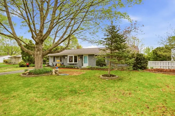 $440,000 | 304 Bushee Road, Swansea, MA 02777