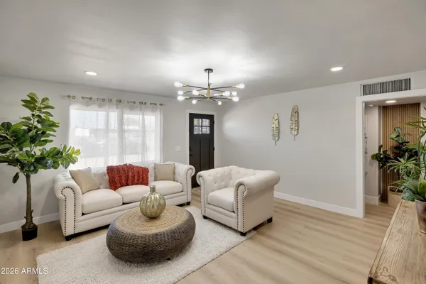 $370,000 | 1547 West Cocopah Street, Phoenix, AZ 85007