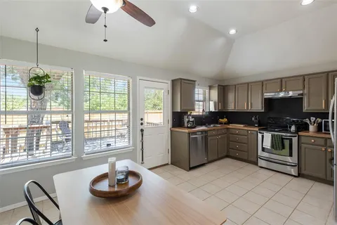 $314,999 | 304 West Windsor Drive, Denton, TX 76207
