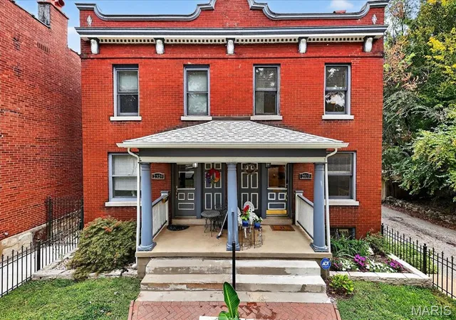 $330,000 | 2327 Park Avenue, St. Louis, MO 63104