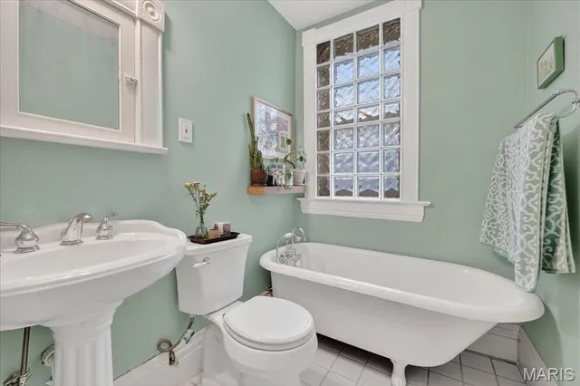 $330,000 | 2327 Park Avenue, St. Louis, MO 63104