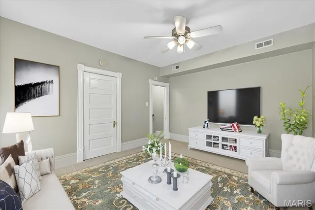 $330,000 | 2327 Park Avenue, St. Louis, MO 63104