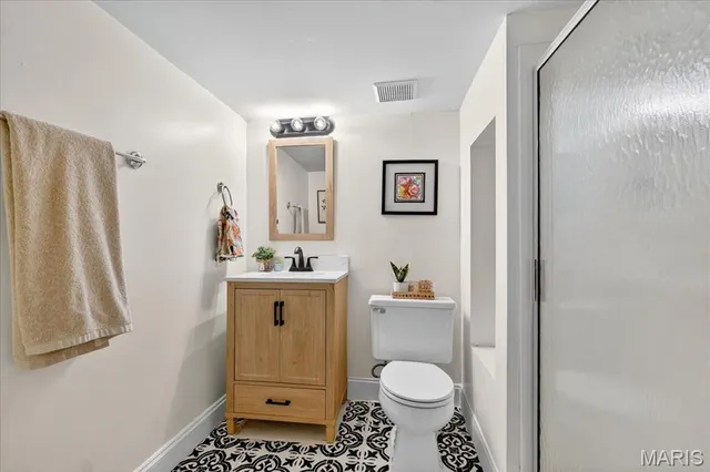 $330,000 | 2327 Park Avenue, St. Louis, MO 63104