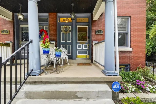 $330,000 | 2327 Park Avenue, St. Louis, MO 63104