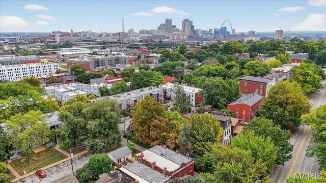 $330,000 | 2327 Park Avenue, St. Louis, MO 63104