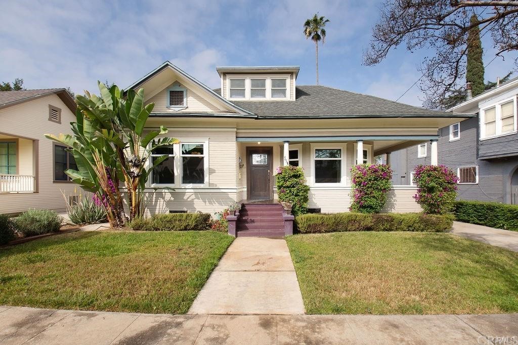 114 South Buena Vista Street, Unit 2 Redlands, CA 92373 - Photo 1 of 14