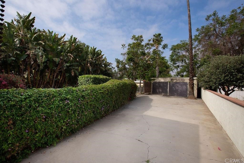 114 South Buena Vista Street, Unit 2 Redlands, CA 92373 - Photo 3 of 14