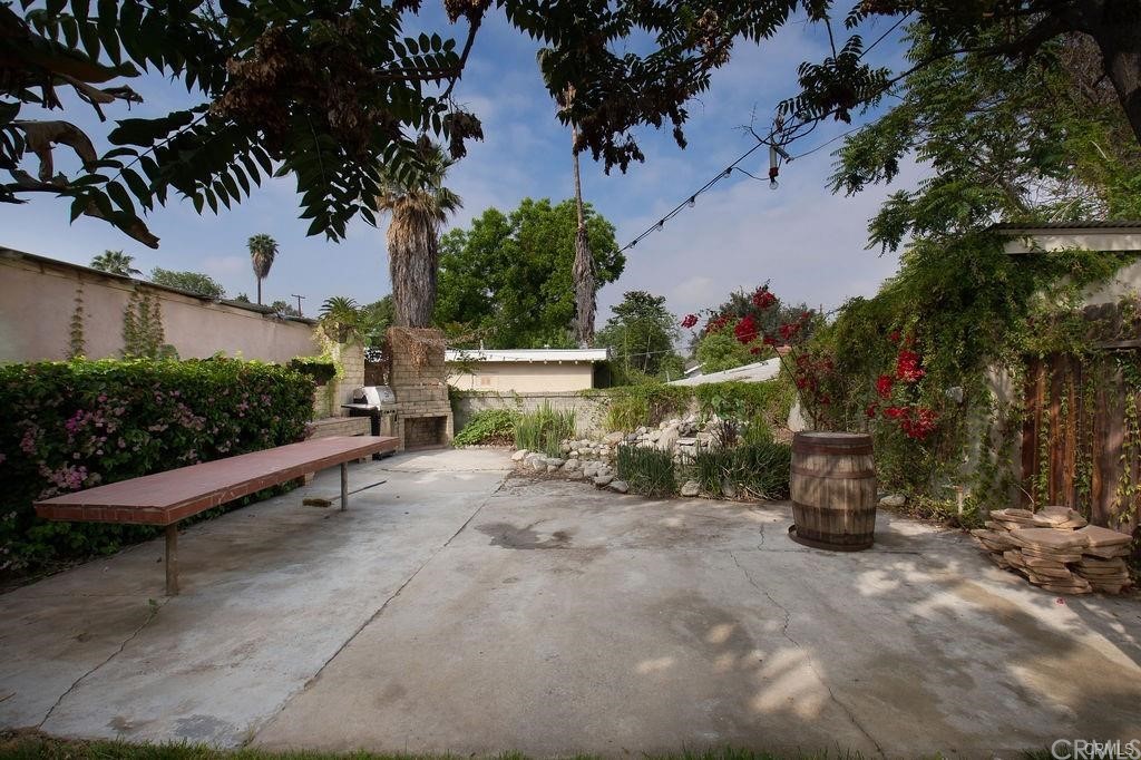 114 South Buena Vista Street, Unit 2 Redlands, CA 92373 - Photo 5 of 14