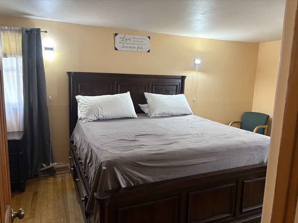 4 Skyview Road Randolph, MA 02368 - Photo 4 of 23