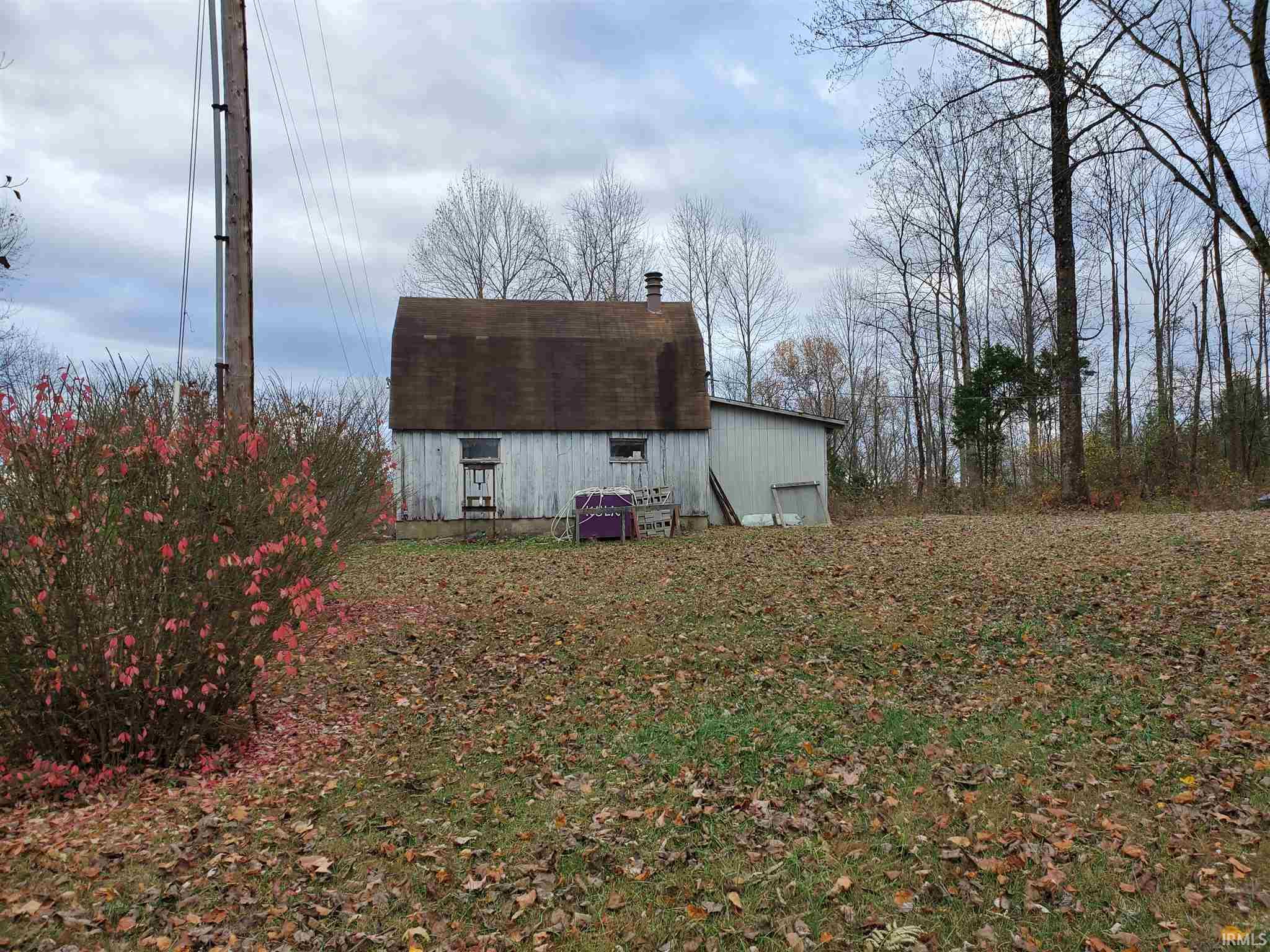 379 Sandstone Road Bedford, IN 47421 - Photo 3 of 36