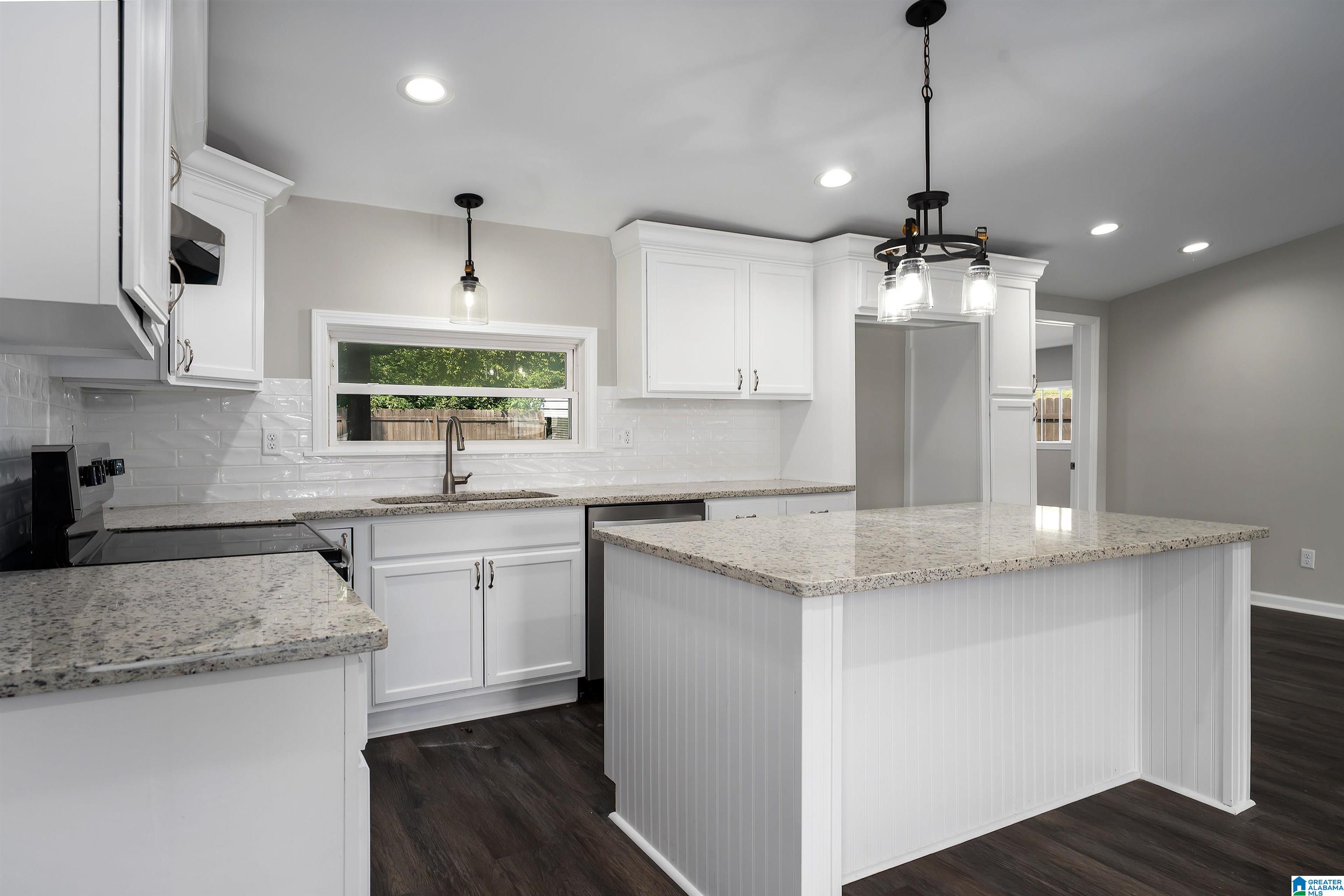 936 Pineview Road Birmingham, AL 35210 - Photo 11 of 24