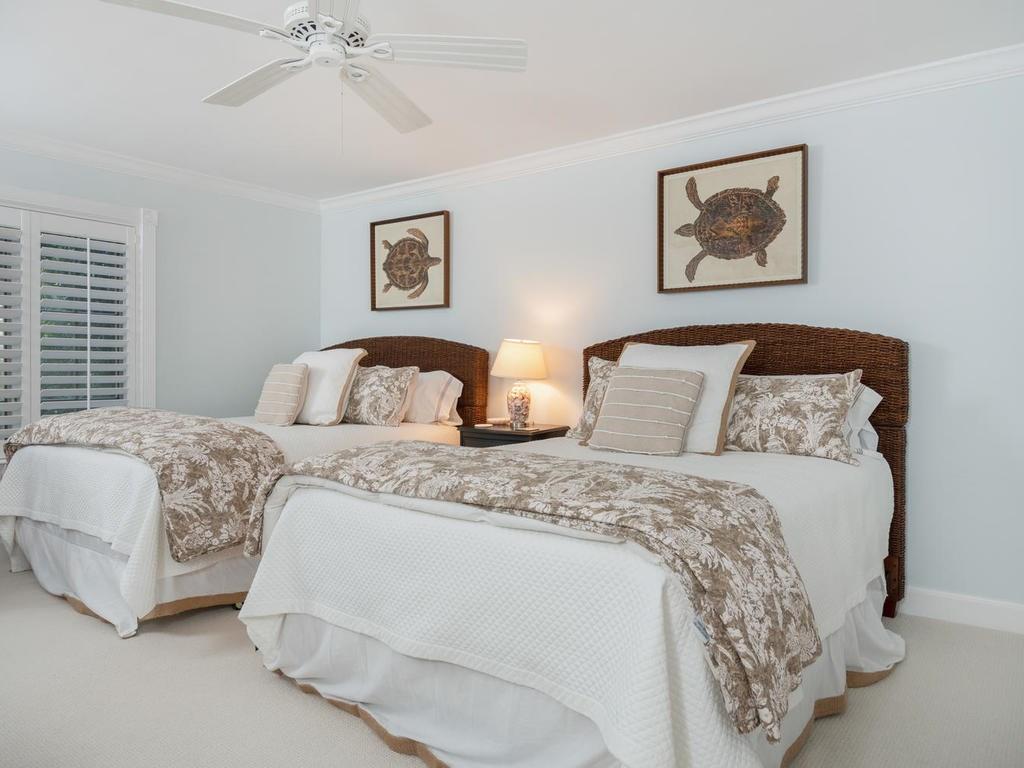 205 Holly Road Vero Beach, FL 32963 - Photo 23 of 31 Gallery Image 23