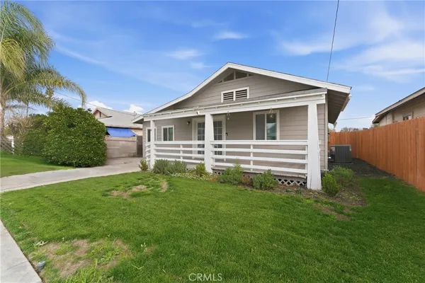 $469,000 | 332 South Ramona Street, Hemet, CA 92543