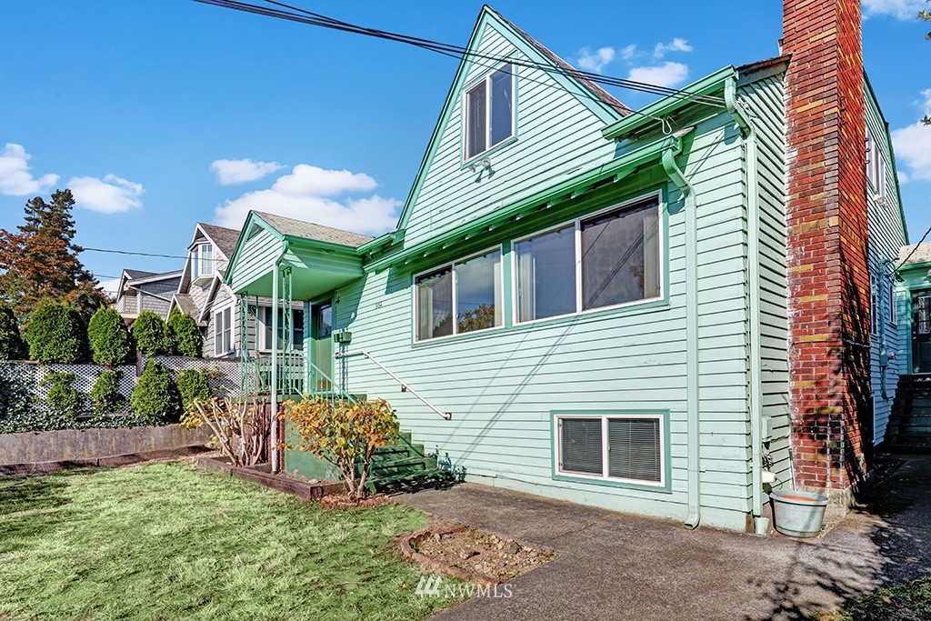 914 North 79th Street Seattle, WA 98103 - Photo 3 of 20