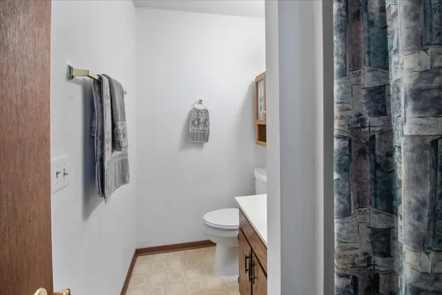 $225,000 | 8209 Tetterhall Lane, Machesney Park, IL 61115