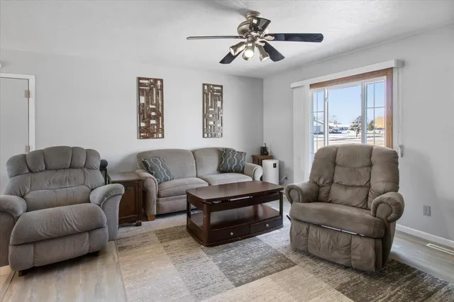 $225,000 | 8209 Tetterhall Lane, Machesney Park, IL 61115