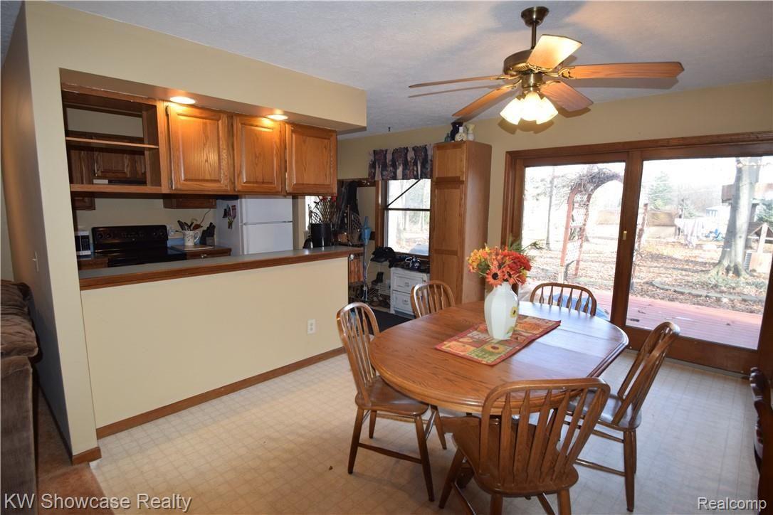 4143 Dutcher Road Howell, MI 48843 - Photo 4 of 20 DSC_0456.JPG