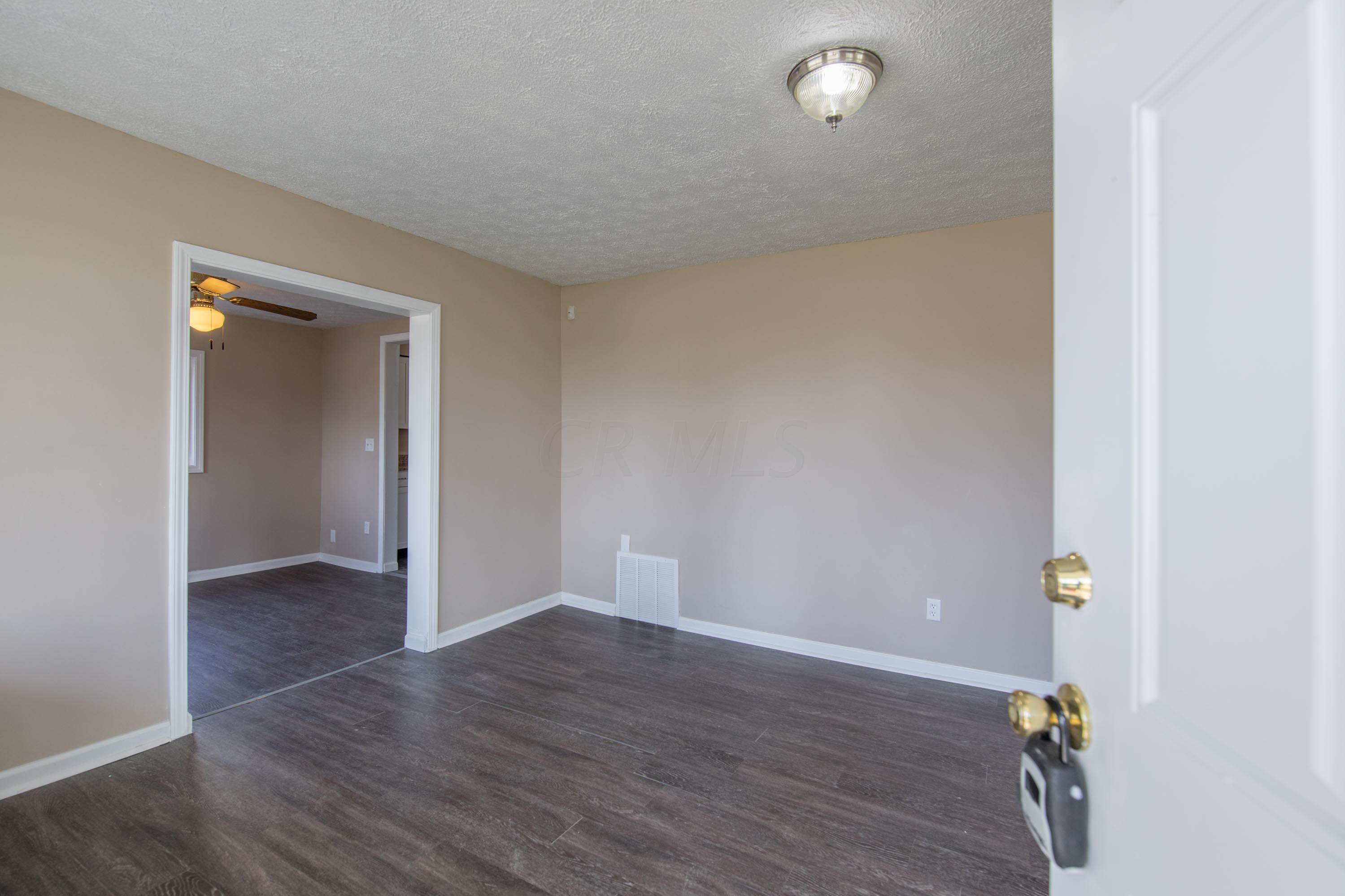 2388 Brooklyn Road Columbus, OH 43231 - Photo 4 of 43 Gallery Image 4