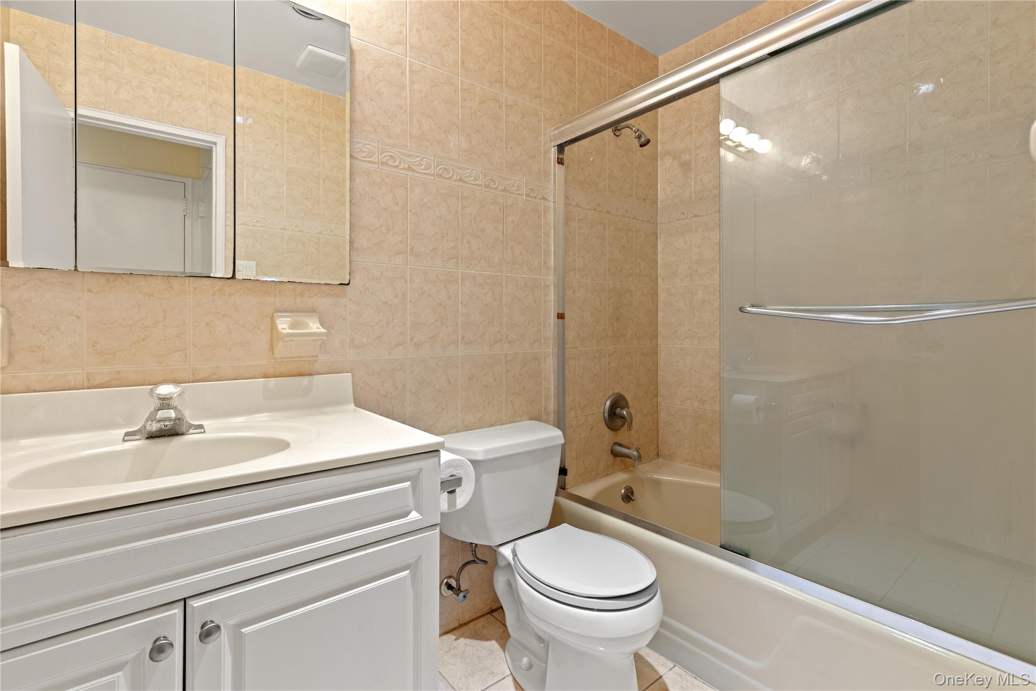 750 Shore Road, Unit 2G Long Beach, NY 11561 - Photo 21 of 46