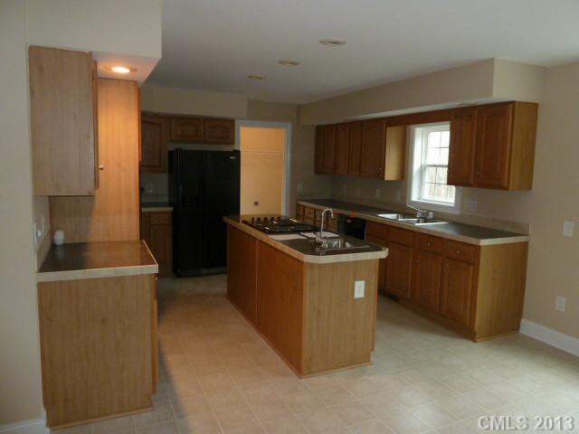 1619 Hensley Road Fort Mill, SC 29715 - Photo 4 of 16 Gallery Image 4