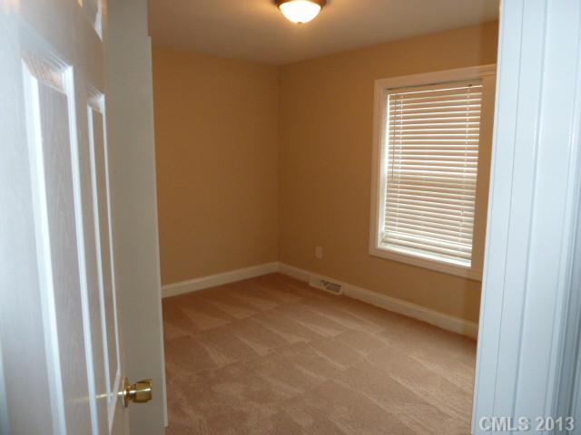 1619 Hensley Road Fort Mill, SC 29715 - Photo 9 of 16 Gallery Image 9