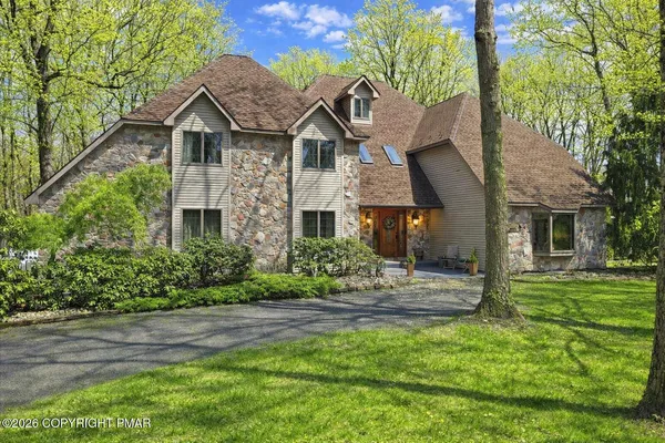 $664,500 | 414 Amber Lane, Saylorsburg, PA 18353