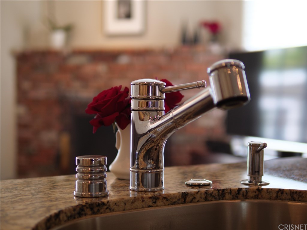 1122 North Niagara Street Burbank, CA 91505 - Photo 19 of 39 a view of staircase