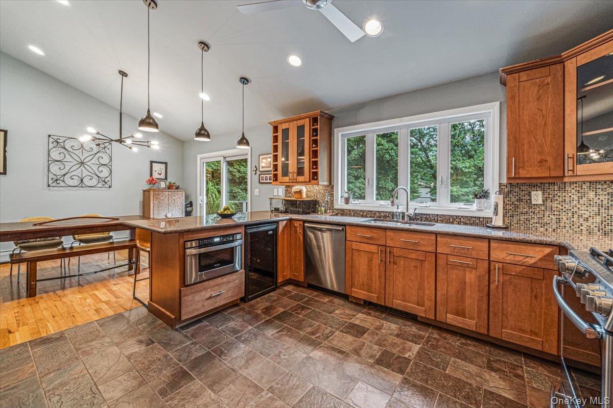 94 Hess Road Valley Cottage, NY 10989 - Photo 12 of 34