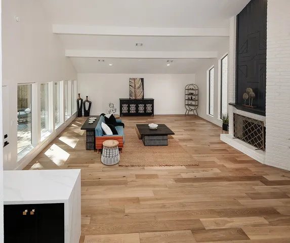 $925,000 | 16 Crinkleroot Court, The Woodlands, TX 77380