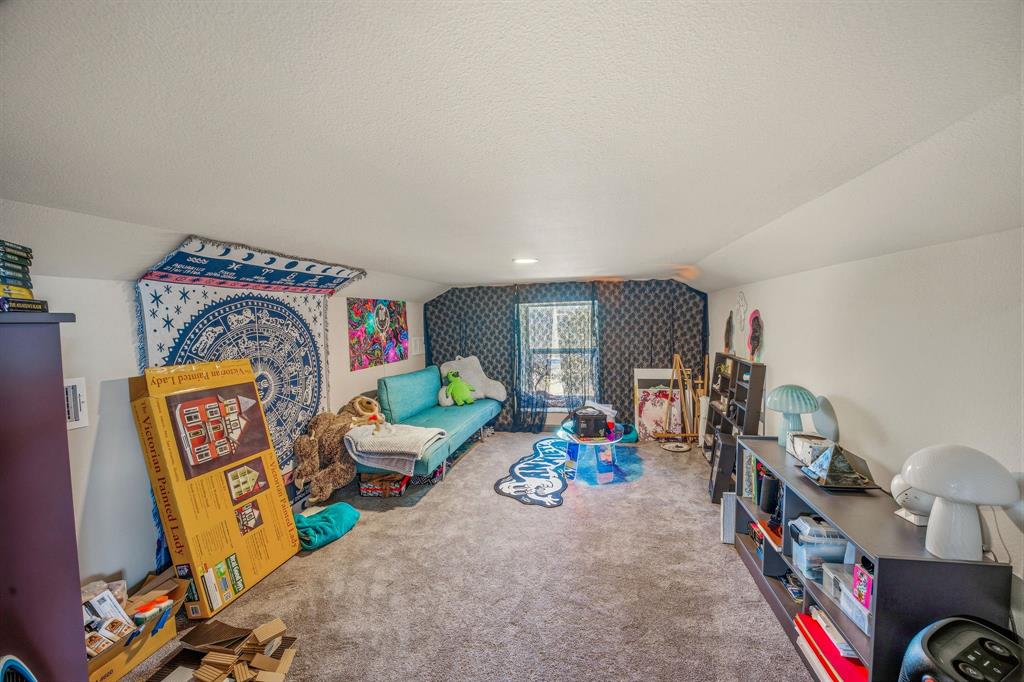 435 Edwards Drive Dublin, TX 76446 - Photo 28 of 40 a bedroom with bed and a window