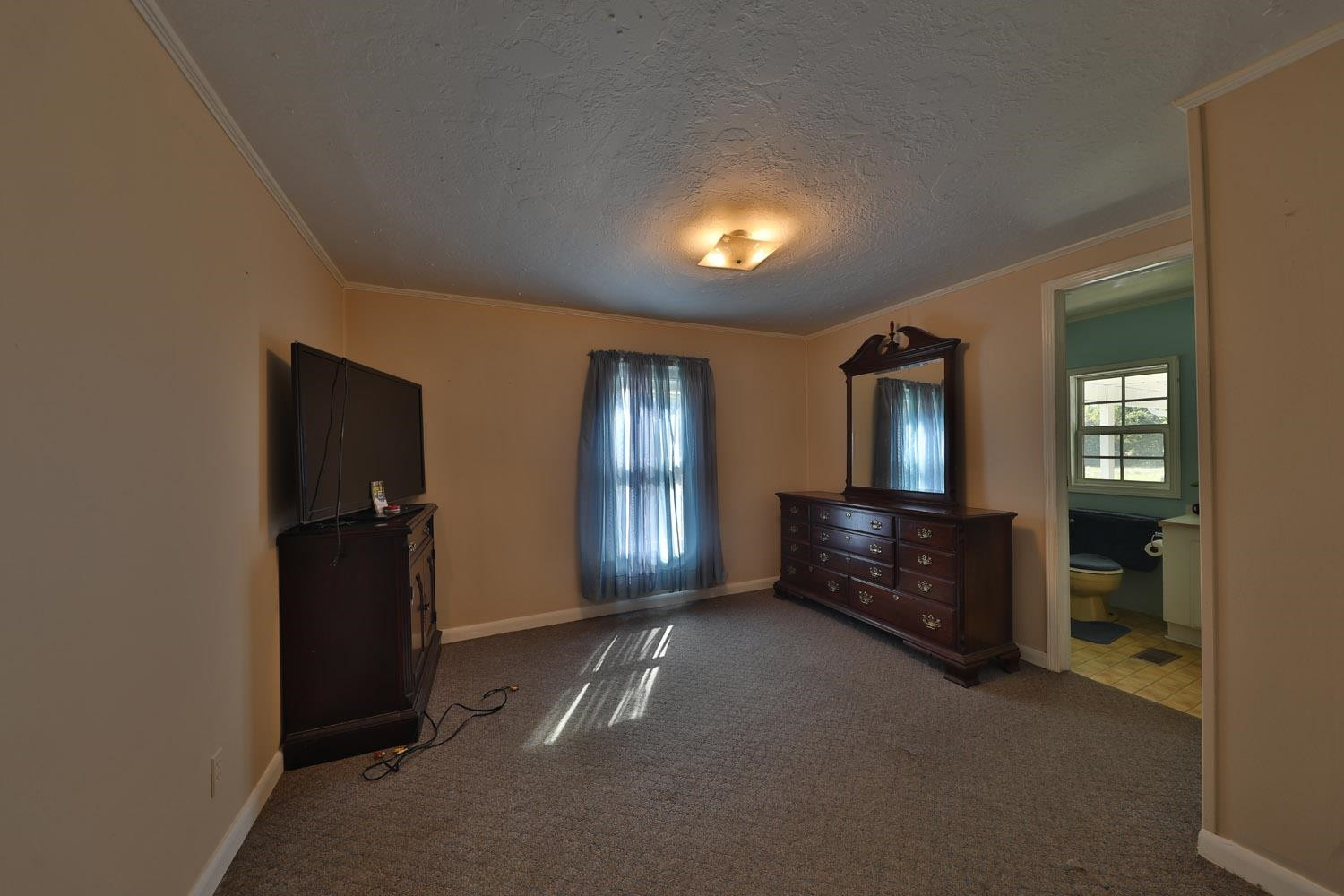 232 Matheny Grove Road Dresden, TN 38225 - Photo 12 of 21 a view of livingroom with furniture
