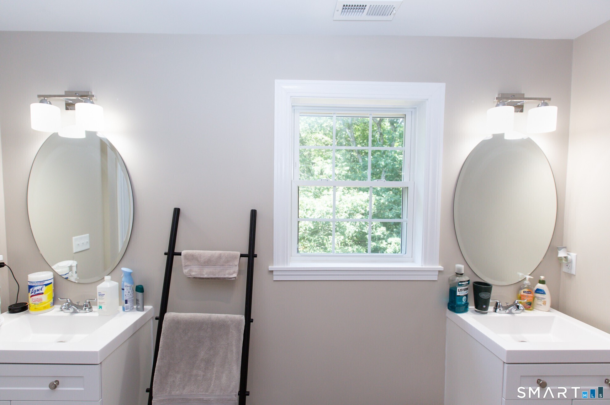 209 Winding Hollow Road Groton, CT 06340 - Photo 11 of 21 Gallery Image 11